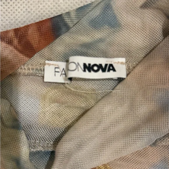 Fashion Nova Renaissance Print Mesh Bodysuit | Sheer Long Sleeve | Size M - Picture 2 of 4